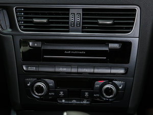 201345 TFSI quattro \ {