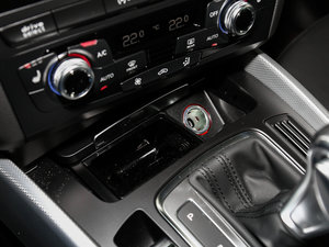 201345 TFSI quattro \(yn) g