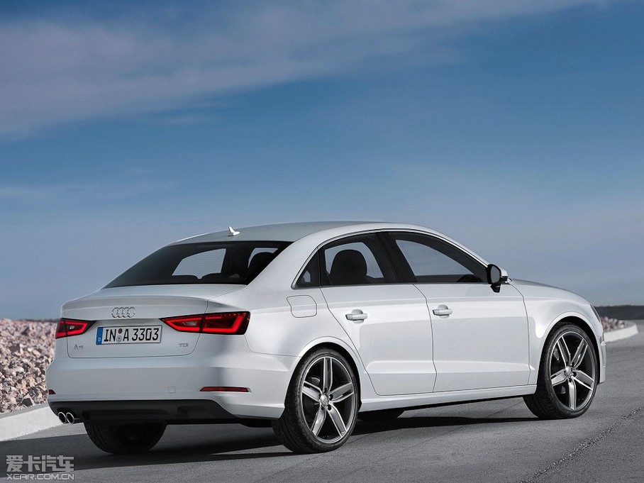 2014?yun)WA3 Limousine(M(jn)) Sedan