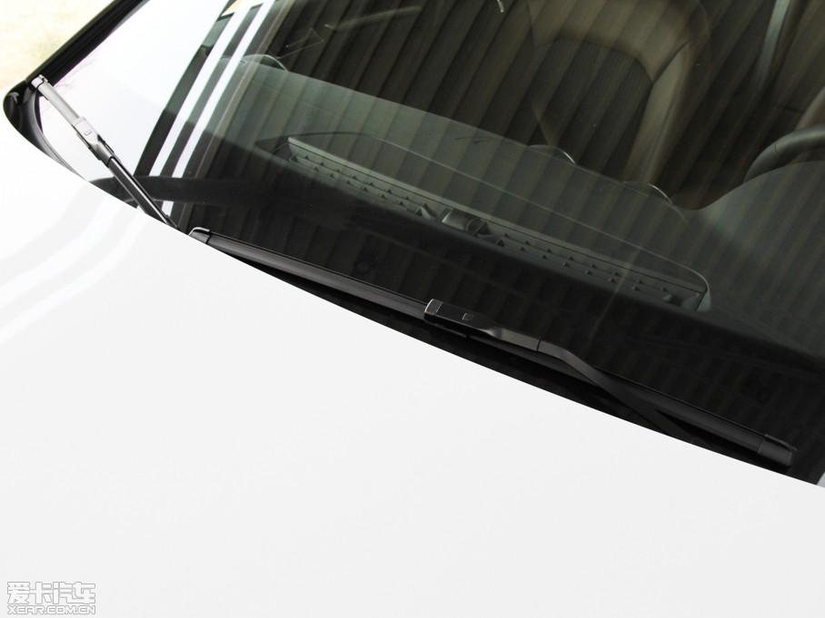 2014WA3 Limousine(M) Sedan