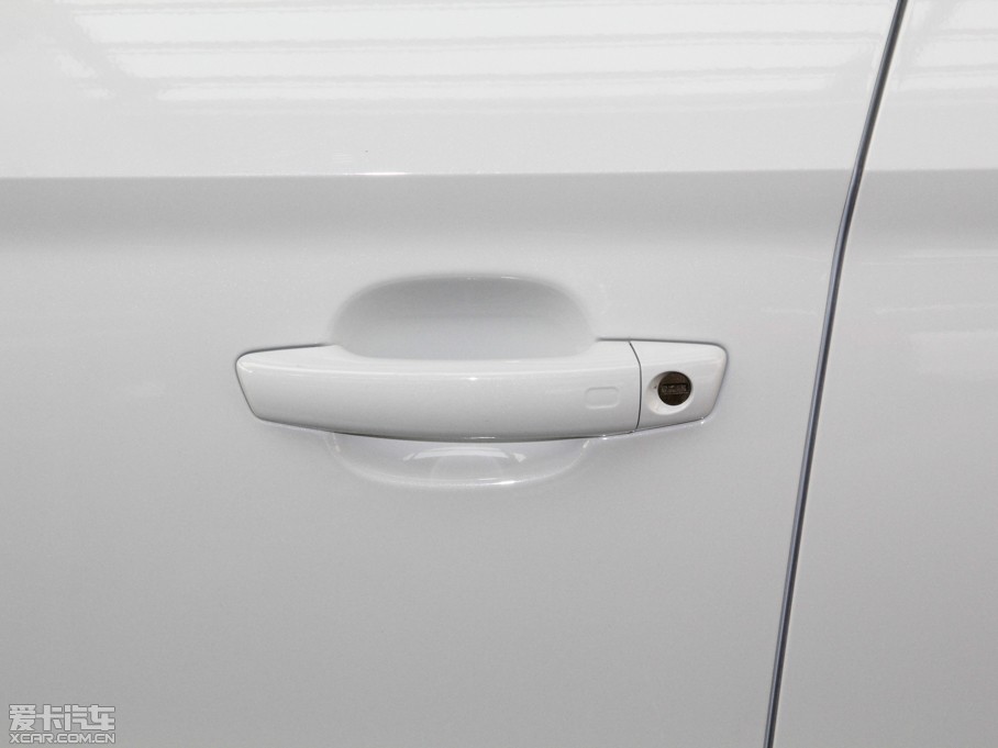 2014WA3 Limousine(M) Sedan