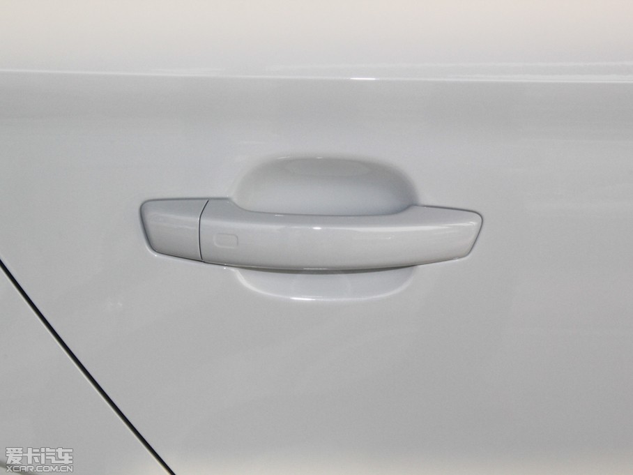 2014WA3 Limousine(M) Sedan