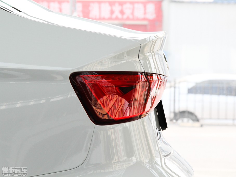 2014WA3 Limousine(M(jn)) Sedan