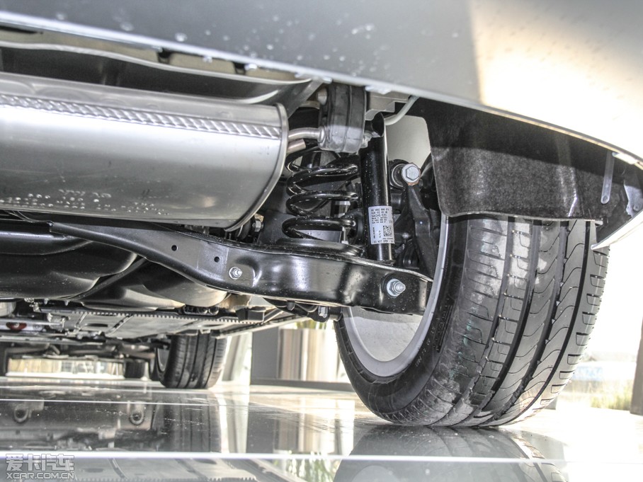 2014WA3 Limousine(M) Sedan