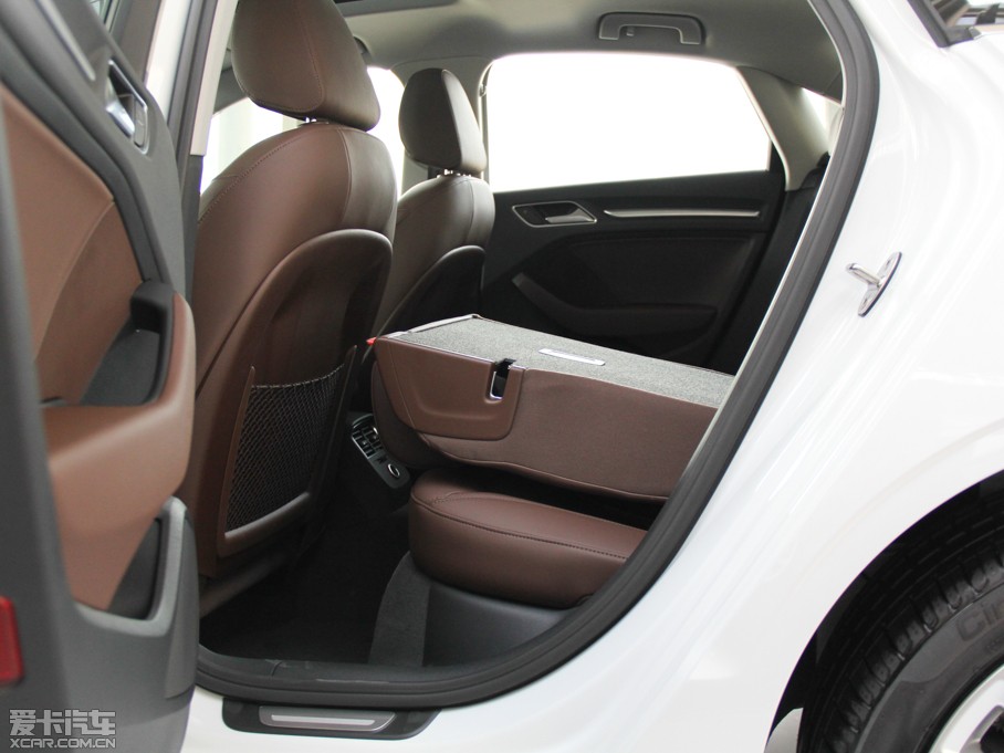 2014WA3 Limousine(M(jn)) Sedan