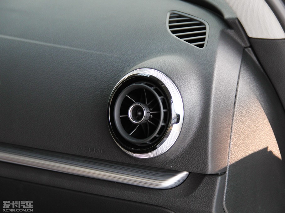 2014?yun)WA3 Limousine(M(jn)) Sedan