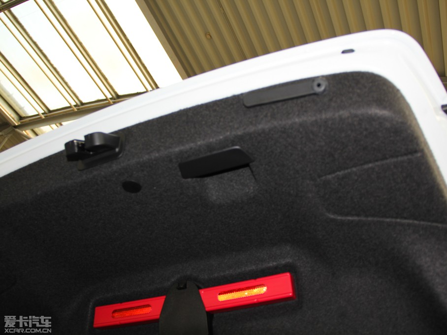 2014WA3 Limousine(M) Sedan