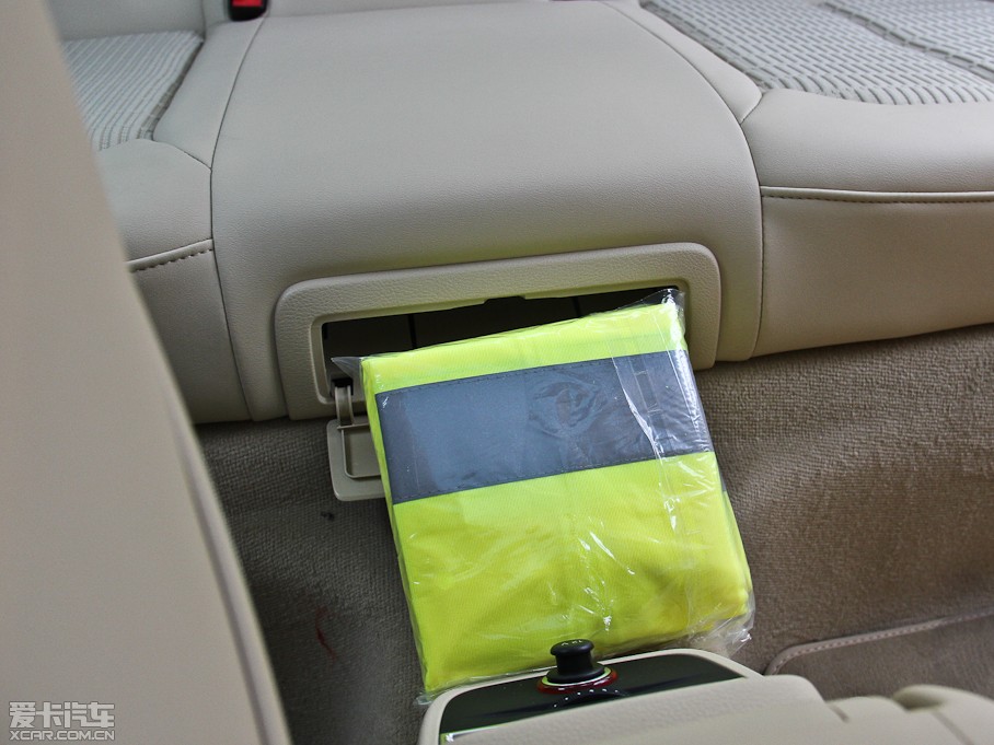 2014?yun)WA3 Limousine(M(jn)) 40 TFSI S Line m