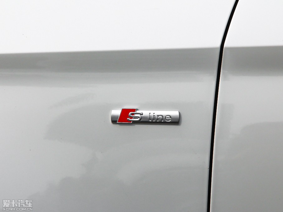 2014WA3 Limousine(M(jn)) 40 TFSI S Line A