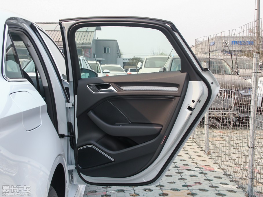 2014WA3 Limousine(M) 40 TFSI S Line A