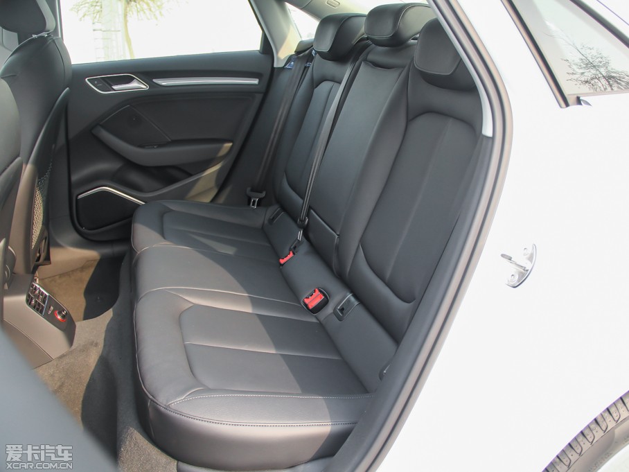 2014?yun)WA3 Limousine(M(jn)) 40 TFSI S Line A