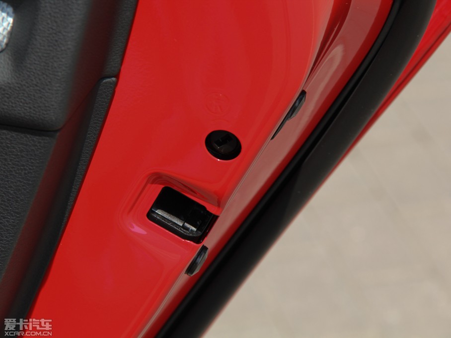 2014?yun)WA3 Limousine(M(jn)) 40 TFSI S Line m