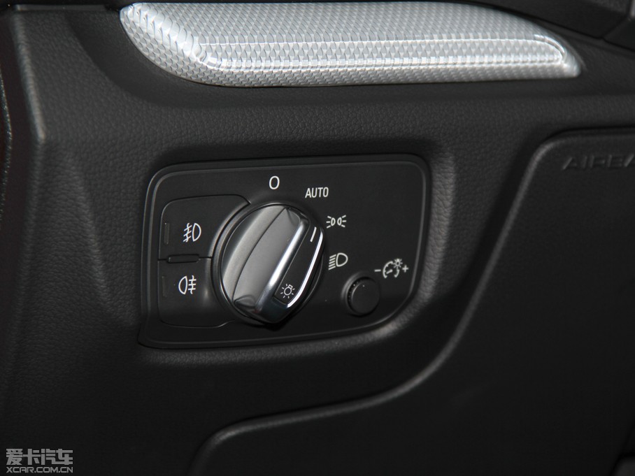 2014?yun)WA3 Limousine(M(jn)) 40 TFSI S Line m