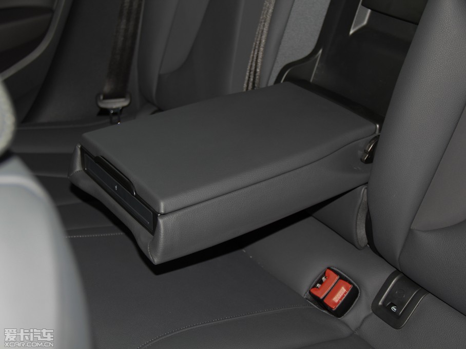 2014WA3 Limousine(M) 40 TFSI S Line m