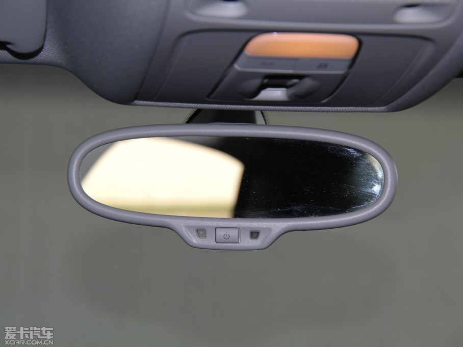 2014?yun)WA3 Limousine(M(jn)) 40 TFSI S Line m