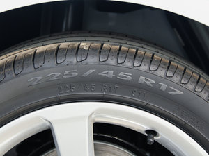 201440 TFSI S Line A ݆̥ߴ