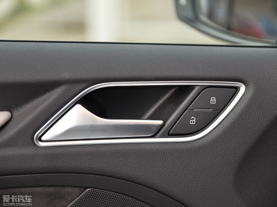 2015?yun)WS3 2.0TFSI Limousine