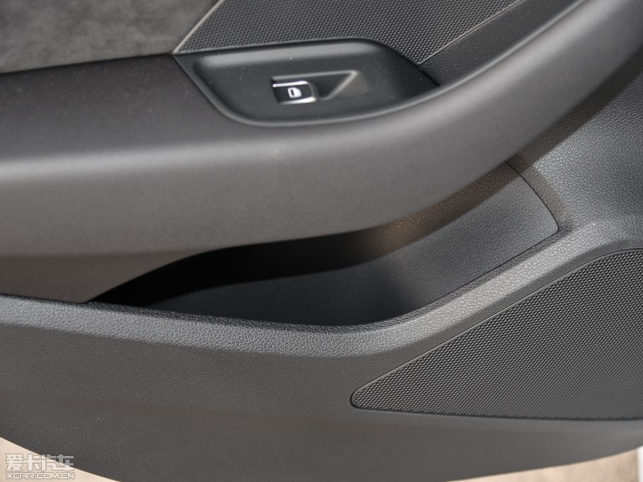 2015?yun)WS3 2.0TFSI Limousine