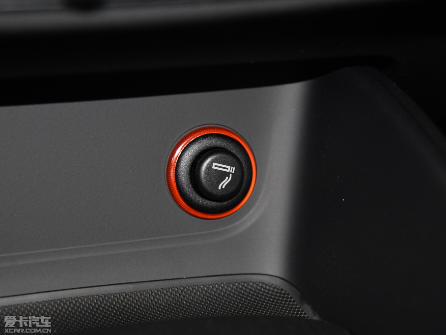 2015?yun)WS3 2.0TFSI Limousine