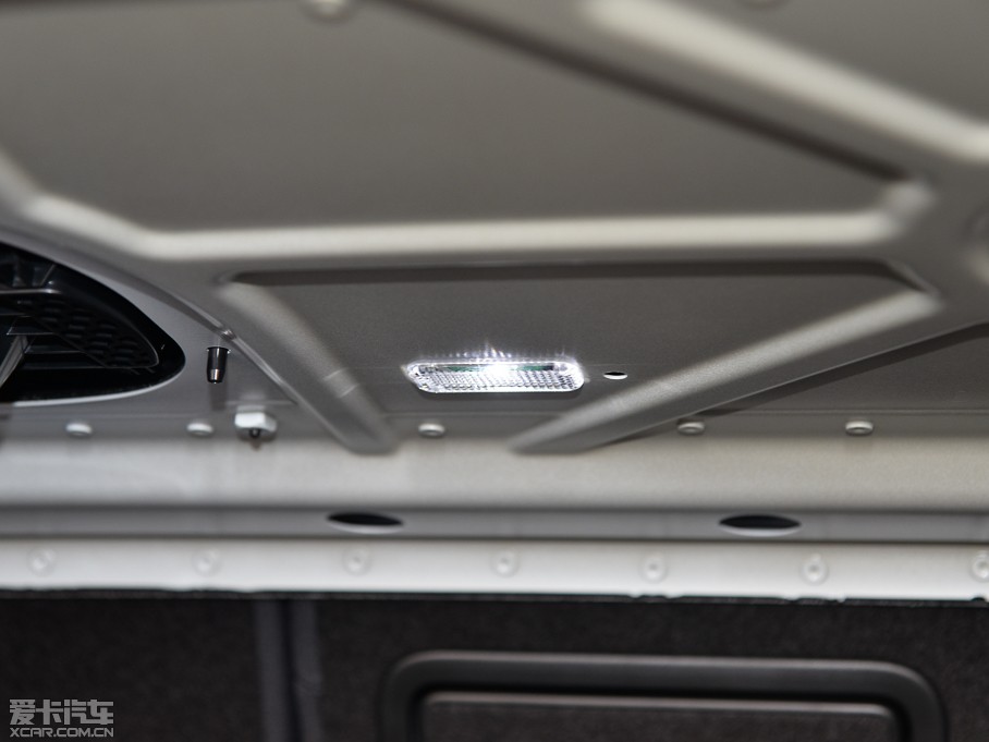 2015?yun)WS3 2.0TFSI Limousine