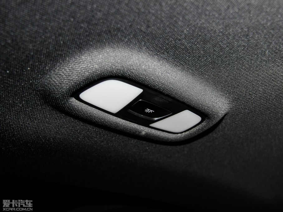 2015?yun)WS3 2.0TFSI Limousine