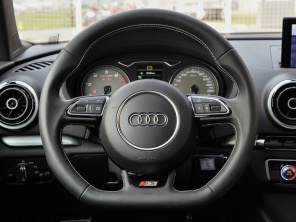 奧迪(進口)2015款奧迪S3三廂