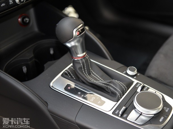 奧迪(進口)2015款奧迪S3三廂