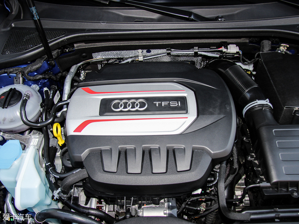 奧迪(進(jìn)口)2015款奧迪S3三廂