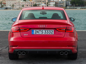 20152.0TFSI Limousine w^