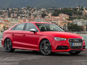 20152.0TFSI Limousine w^