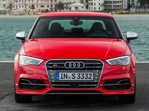 20152.0TFSI Limousine w^