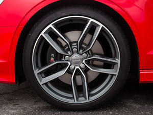 20152.0TFSI Limousine ^