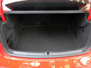 20152.0TFSI Limousine g