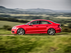 20152.0TFSI Limousine w^