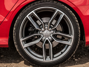 20152.0TFSI Limousine ^