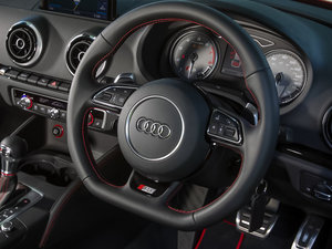 20152.0TFSI Limousine п؅^