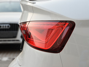 20152.0TFSI Limousine (ji)^