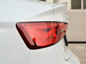 20152.0TFSI Limousine (ji)^