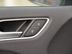 20152.0TFSI Limousine g