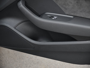 20152.0TFSI Limousine g