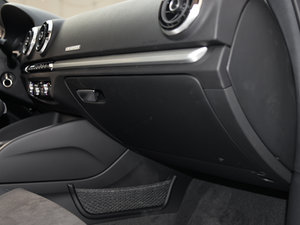 20152.0TFSI Limousine g