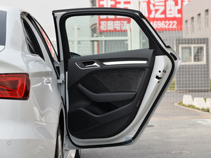 20152.0TFSI Limousine g