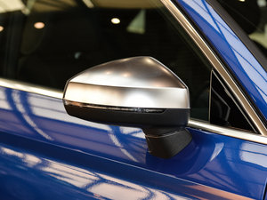 20152.0TFSI Limousine ^