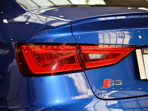 20152.0TFSI Limousine ^