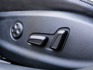 20152.0TFSI Limousine g