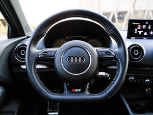 20152.0TFSI Limousine п؅^