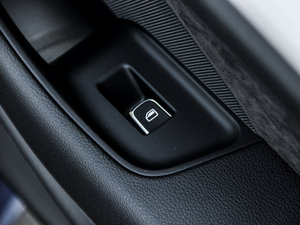 20152.0TFSI Limousine п؅^