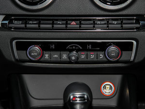 20152.0TFSI Limousine {{