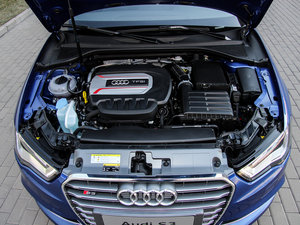 20152.0TFSI Limousine lәC