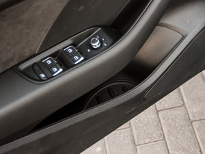 20152.0TFSI Limousine g